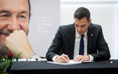 “La ‘vía Rubalcaba’ marca a Sánchez el camino de la negociación sobre Catalunya” por Esther Palomera